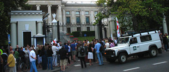 Demonstracja pod ambasad Federacji Rosyjskiej